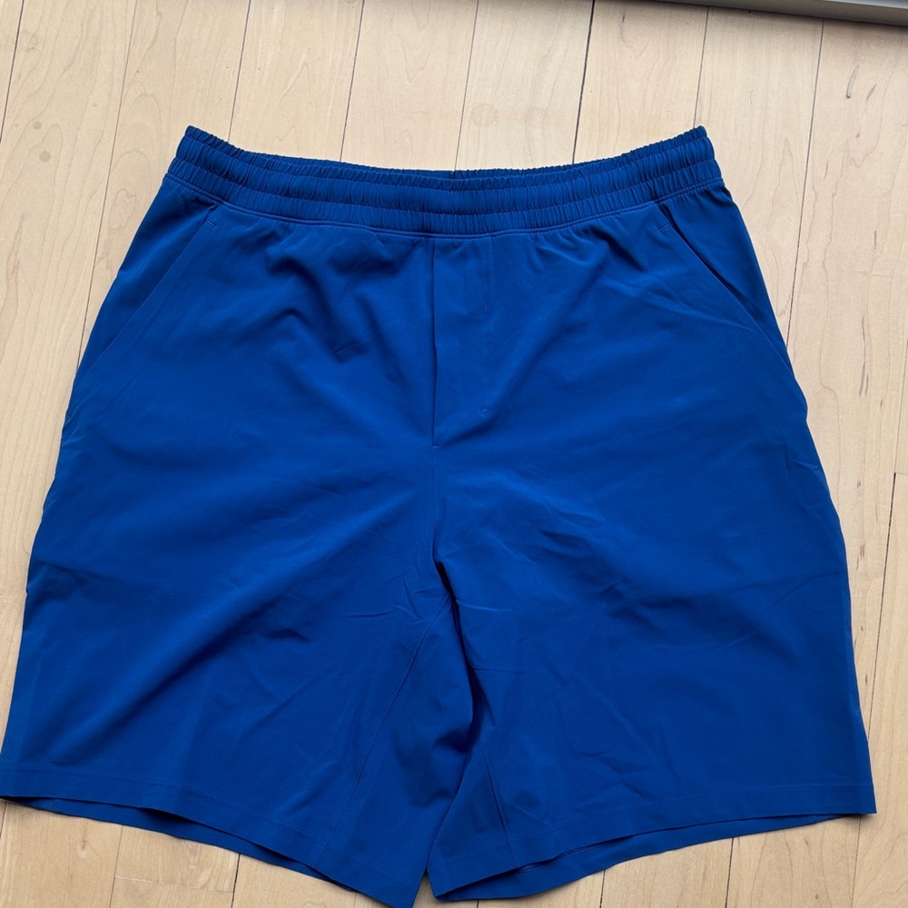 Lululemon Athletica Men's Athletic Shorts in Blue